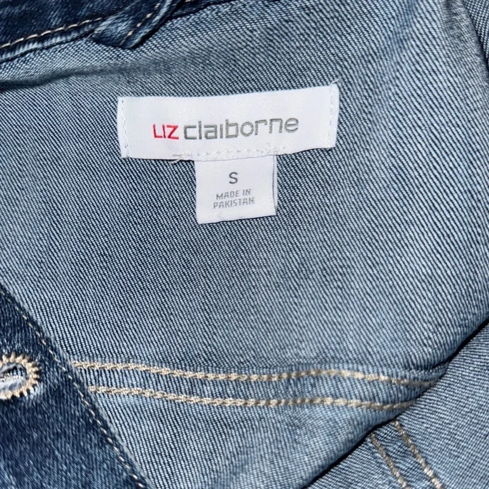 Liz Claiborne Blue Jean Jacket Distressed Vintage Style - Picture 9 of 9